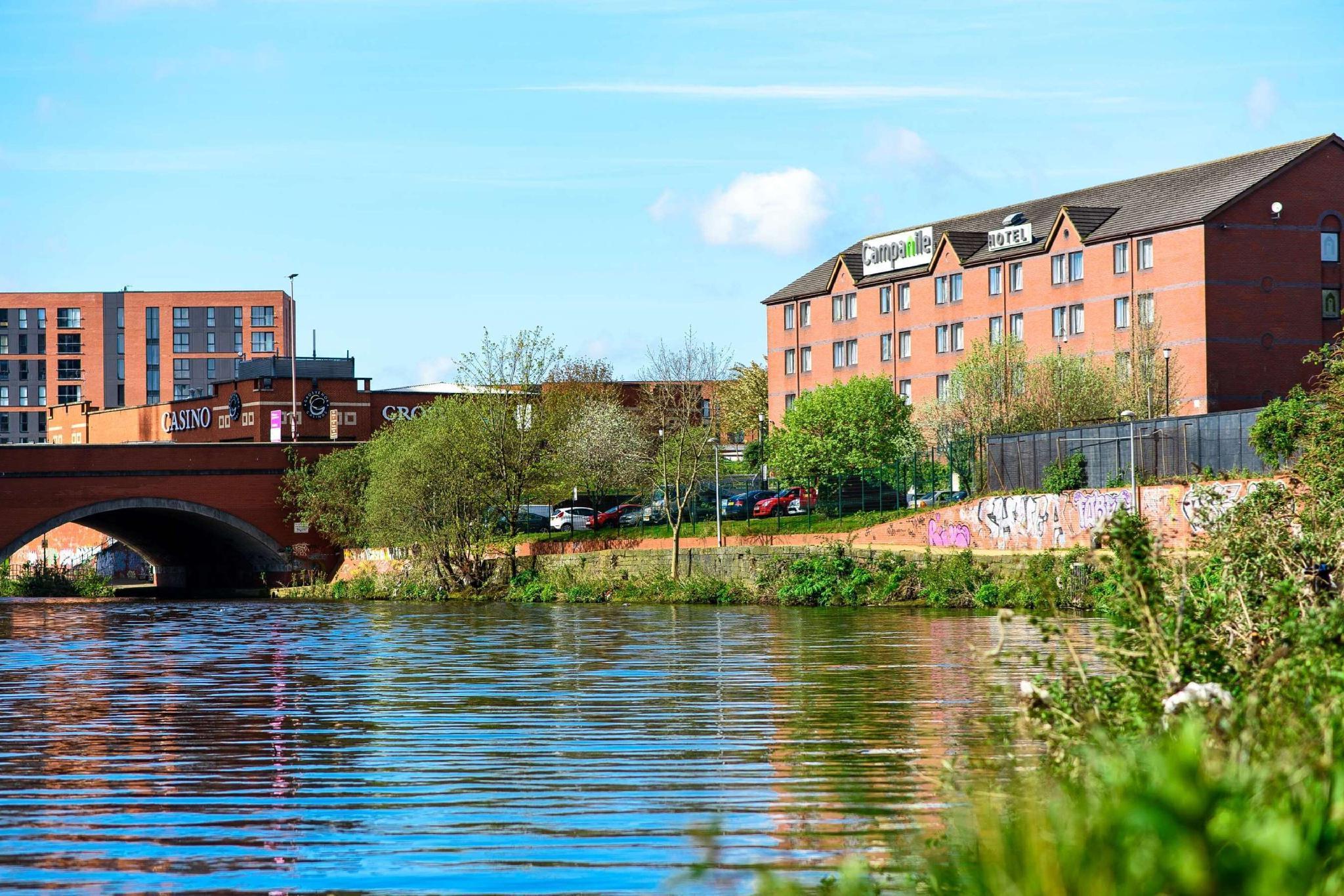 Campanile Manchester Hotel Exterior photo